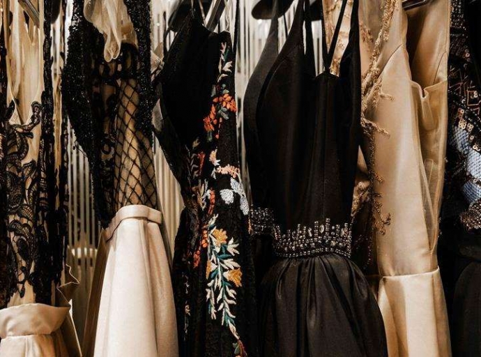 Retailers bank on premium wardrobes to drive festive sales growth